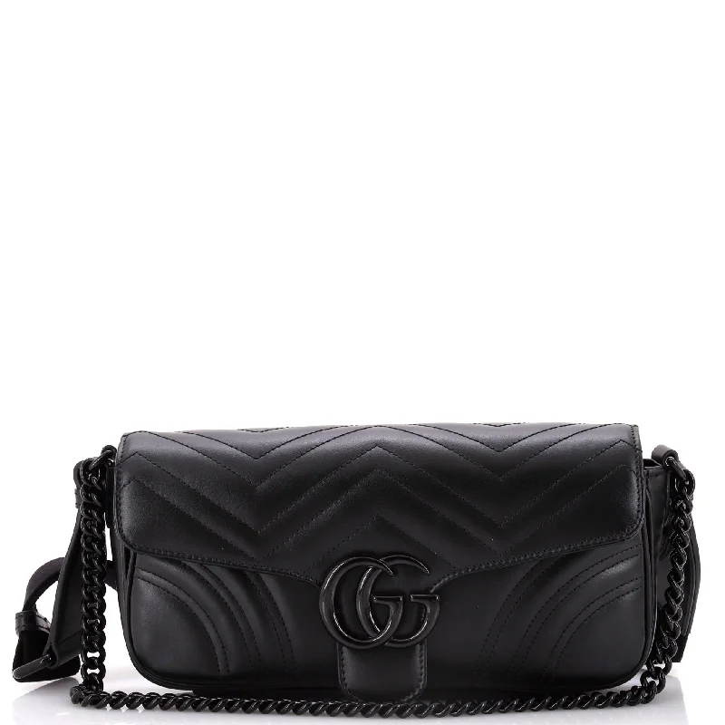 GG Marmont Monochrome Flap Bag Matelasse Leather Medium