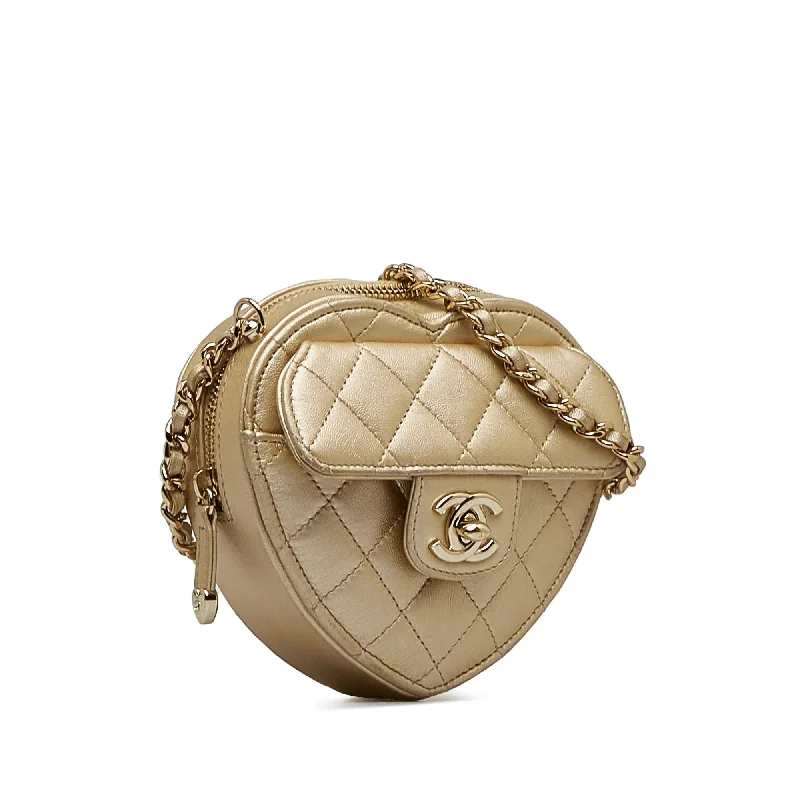 Chanel Mini CC in Love Heart Crossbody (Qohyoi)