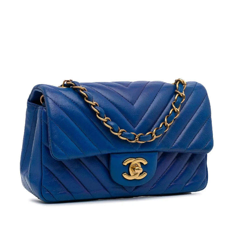 Chanel Mini Chevron Quilted Lambskin Rectangular Flap Bag (S3wMjz)