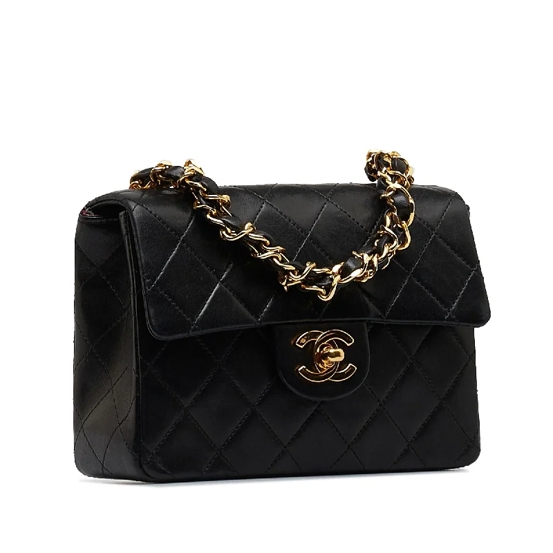 Chanel Mini Classic Lambskin Square Flap (lnKMMQ)