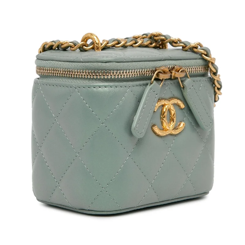 Chanel Mini Iridescent Lambskin Vanity Case with Chain (2sIpMm)